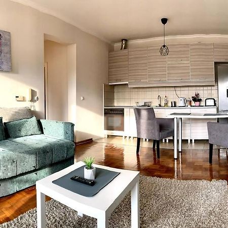 Sunkissed Apartment Белград Экстерьер фото